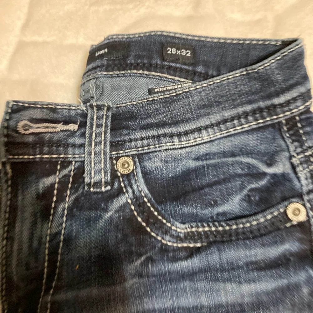 Buckle jeans - Picture 3 of 3